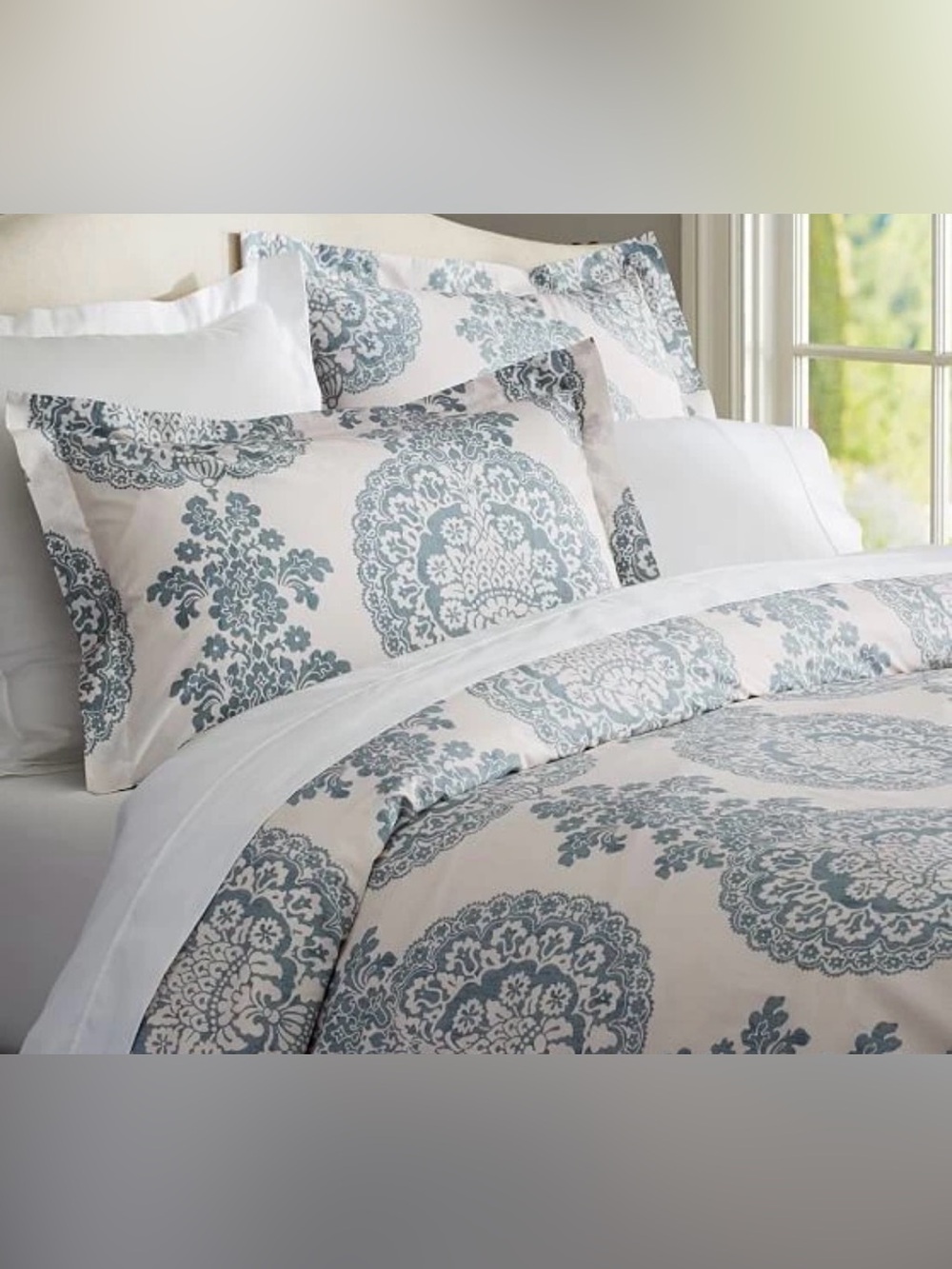 Pottery Barn Lucianna Medallion Twin Duvet Cover